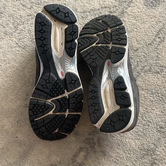 New Balance 2002r - Picture 4 of 4